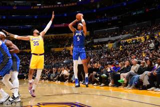 两队的表现 两队的表现